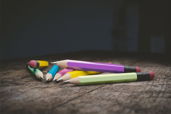 بنام خالق پیداو پنهان که پیدا و نهان داند به یکسان 